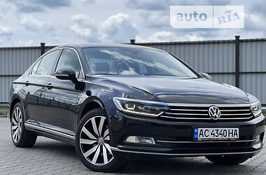 Седан Volkswagen Passat 2018 в Луцке