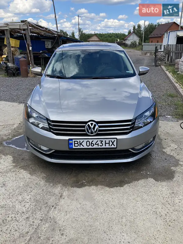 Volkswagen Passat 2013 VIN WVWZZZ3CZDE157679 фото оголошення 19 з 57