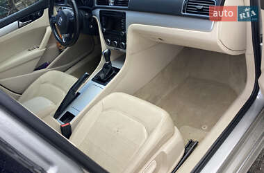Седан Volkswagen Passat 2012 в 