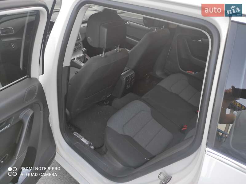 Универсал Volkswagen Passat 2012 в Львове