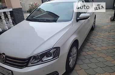 Универсал Volkswagen Passat 2013 в Мукачево