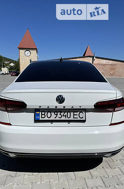 Седан Volkswagen Passat 2020 в Гатне