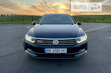 Універсал Volkswagen Passat 2015 в 