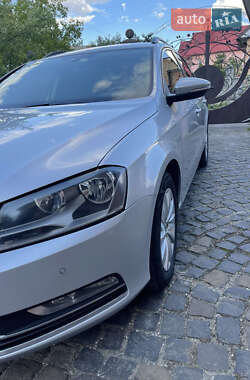 Универсал Volkswagen Passat 2012 в 