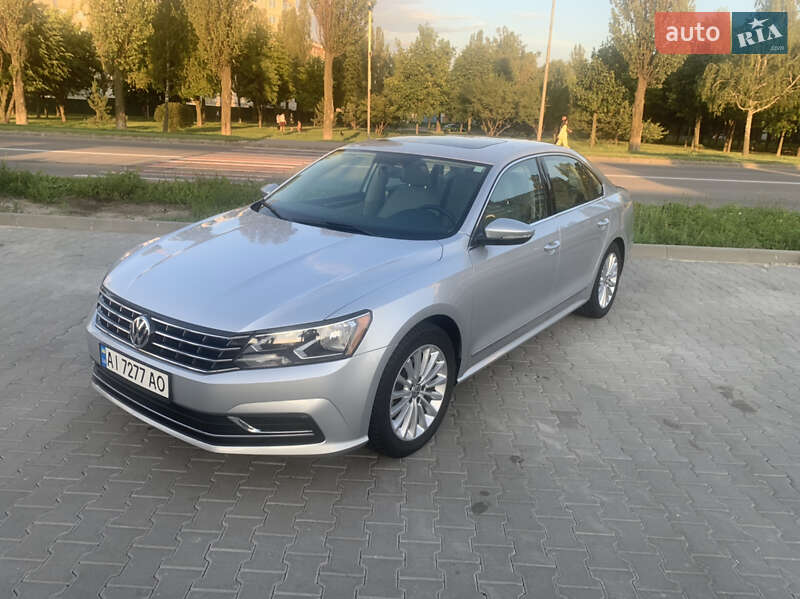 Седан Volkswagen Passat 2016 в Киеве