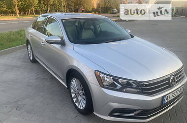 Седан Volkswagen Passat 2016 в Киеве