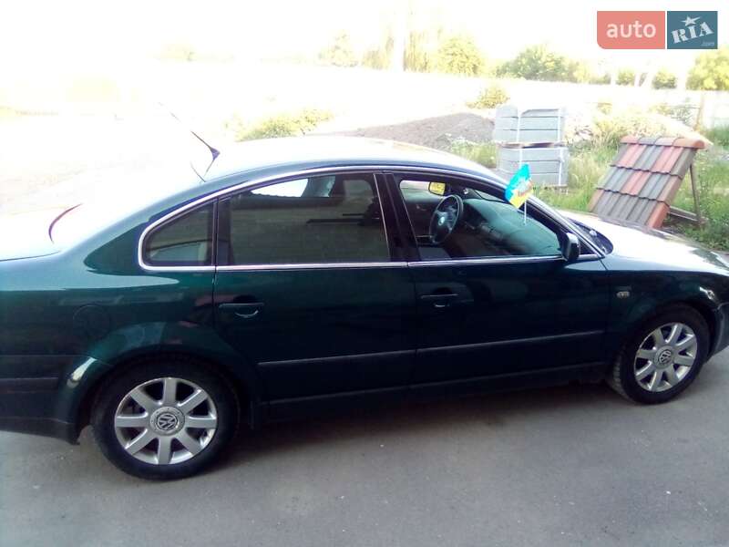Универсал Volkswagen Passat 2001 в Дубно
