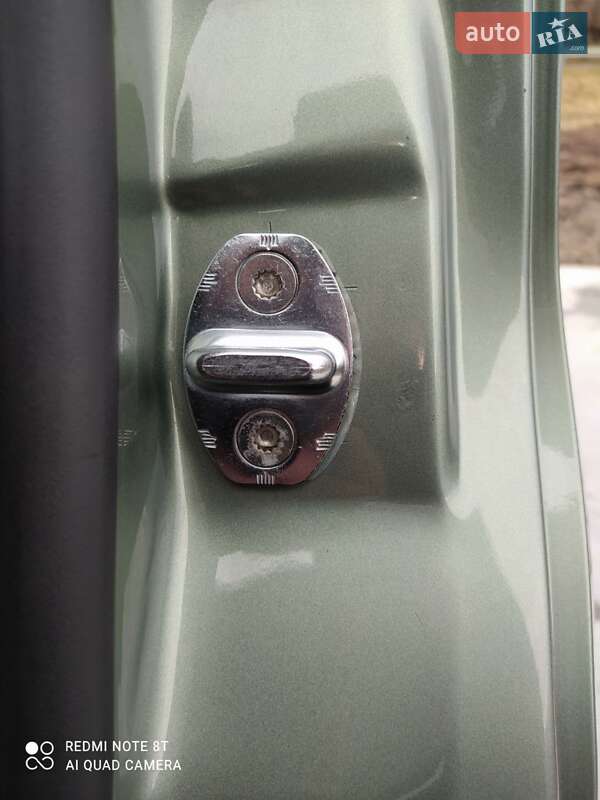 Седан Volkswagen Passat 2001 в Львове