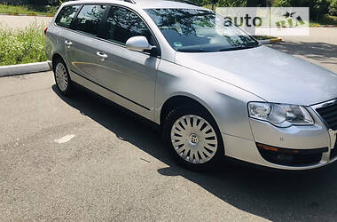 Універсал Volkswagen Passat 2010 в Києві