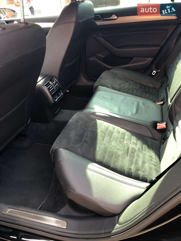 Универсал Volkswagen Passat 2018 в Ровно фото 19 Универсал Volkswagen Passat 2018 в Ровно