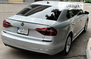 Седан Volkswagen Passat 2018 в Кам'янському