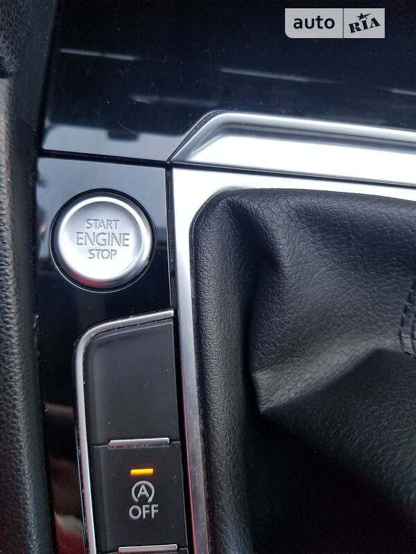 Універсал Volkswagen Passat 2015 в Тернополі