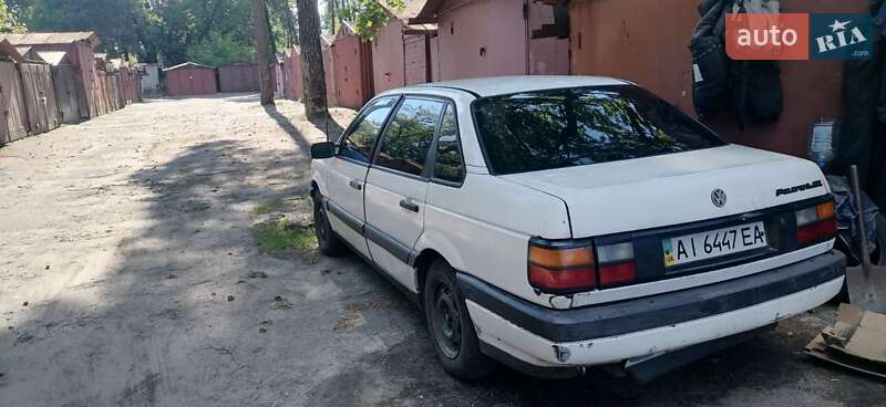 Седан Volkswagen Passat 1991 в Києві