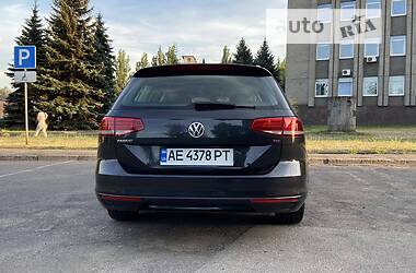 Универсал Volkswagen Passat 2017 в Кривом Роге
