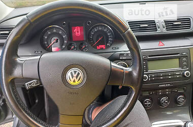 Седан Volkswagen Passat 2006 в Благовещенском