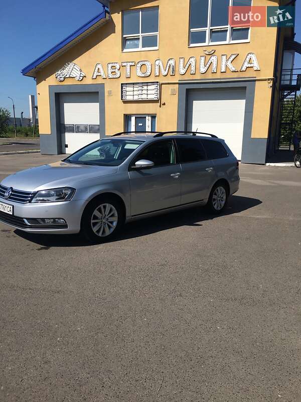 Универсал Volkswagen Passat 2013 в Луцке