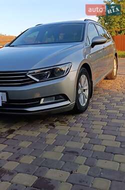 Універсал Volkswagen Passat 2016 в Запоріжжі