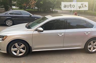 Седан Volkswagen Passat 2015 в Києві