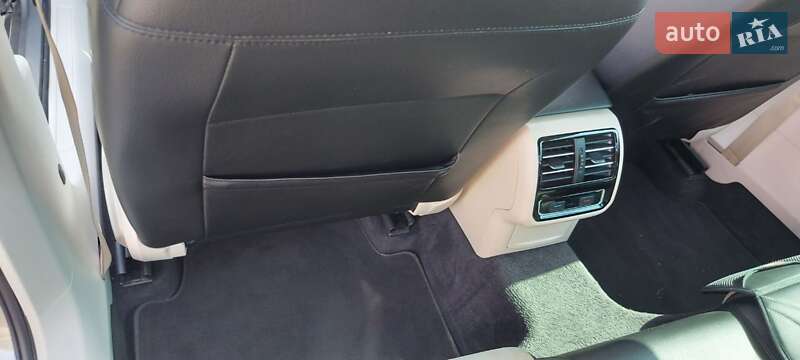 Седан Volkswagen Passat 2017 в Киеве