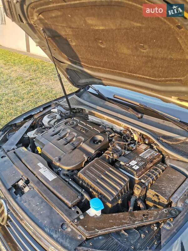 Универсал Volkswagen Passat 2018 в Черновцах