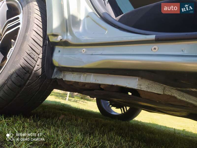 Седан Volkswagen Passat 2001 в Львове