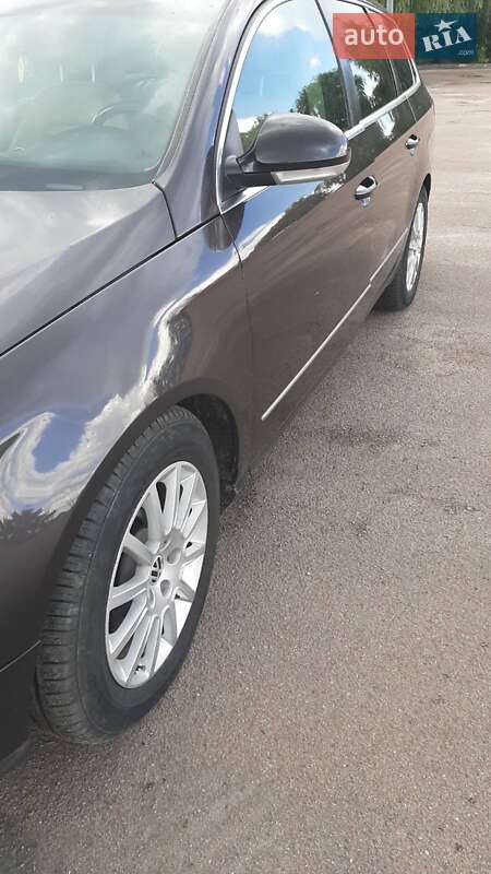 Универсал Volkswagen Passat 2008 в Бердичеве