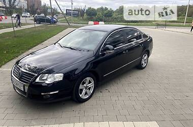 Седан Volkswagen Passat 2009 в Львове