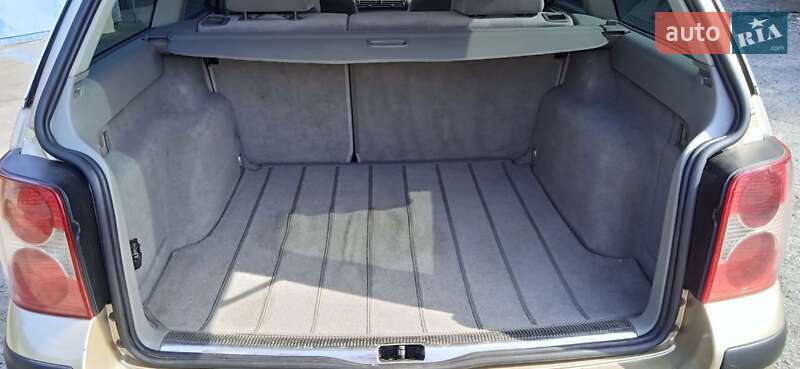 Універсал Volkswagen Passat 2002 в Києві