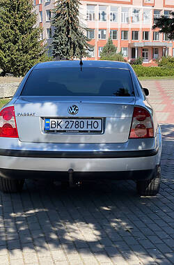 Седан Volkswagen Passat 2002 в 