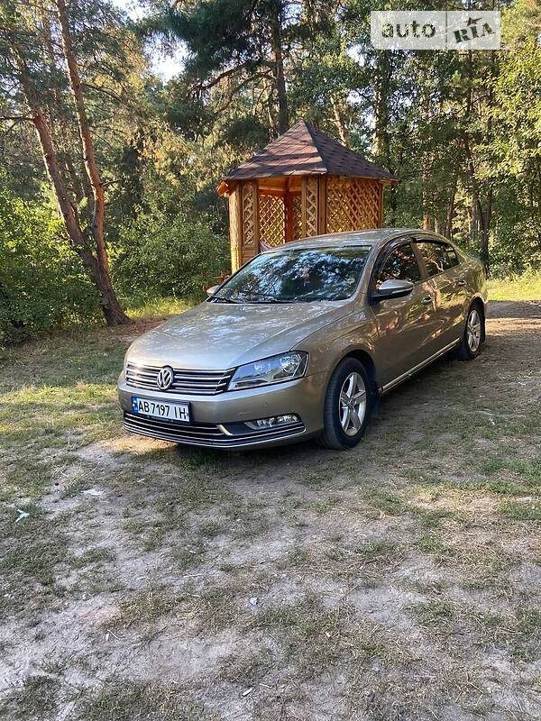 Седан Volkswagen Passat 2013 в Казатине