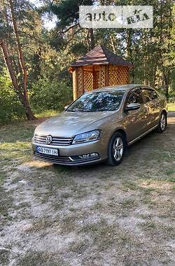 Седан Volkswagen Passat 2013 в Казатине