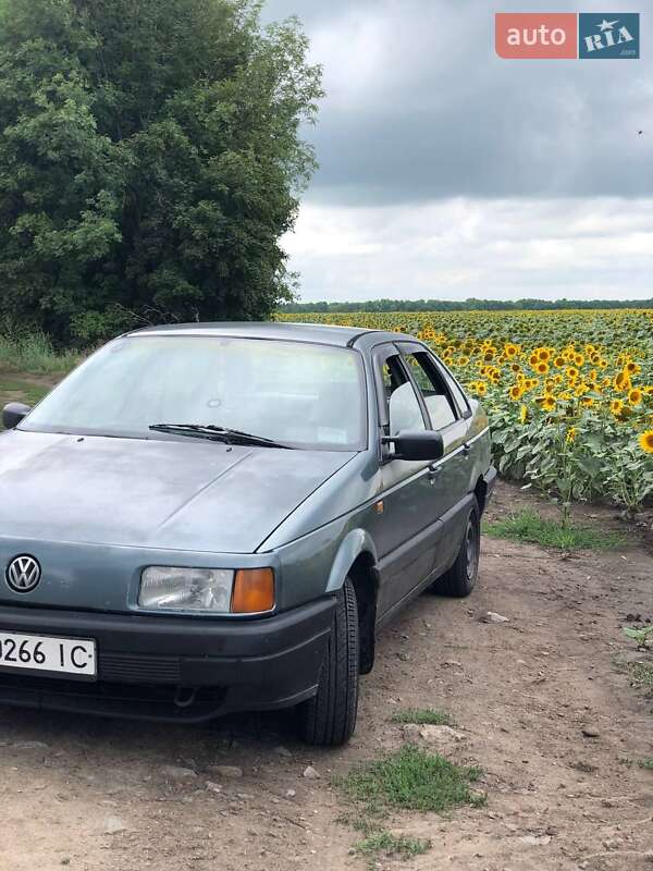Седан Volkswagen Passat 1989 в Белой Церкви