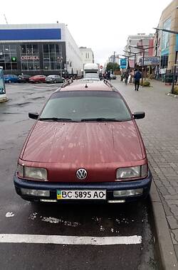 Универсал Volkswagen Passat 1993 в Львове