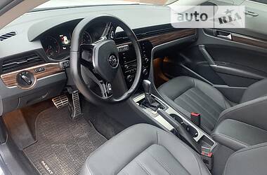 Седан Volkswagen Passat 2020 в Виннице