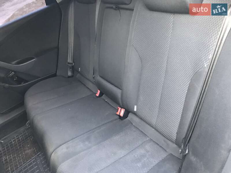 Универсал Volkswagen Passat 2005 в Днепре