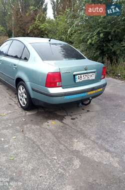 Седан Volkswagen Passat 1998 в Виннице