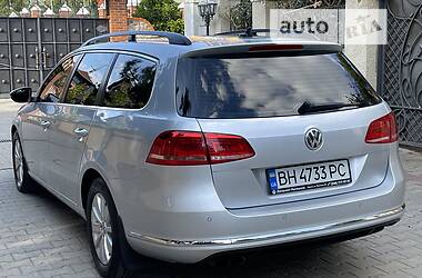 Универсал Volkswagen Passat 2011 в Одессе