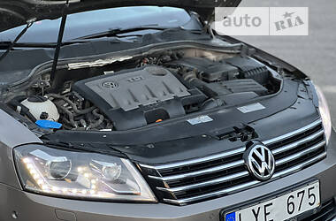 Универсал Volkswagen Passat 2012 в Владимир-Волынском