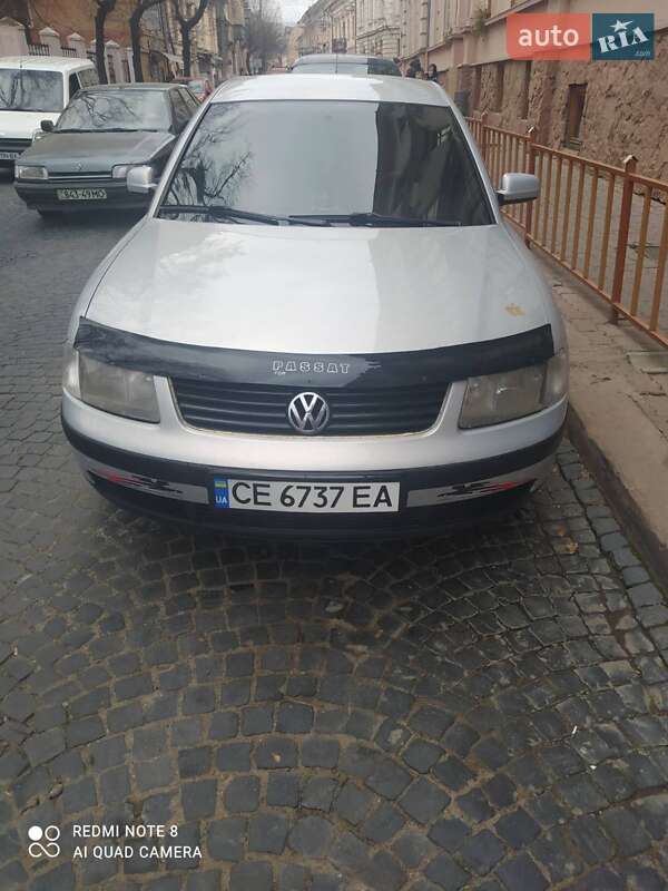 Седан Volkswagen Passat 1999 в Чернівцях