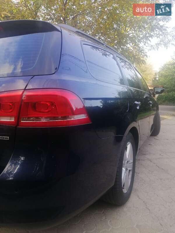 Универсал Volkswagen Passat 2012 в Киеве фото 22 Универсал Volkswagen Passat 2012 в Киеве