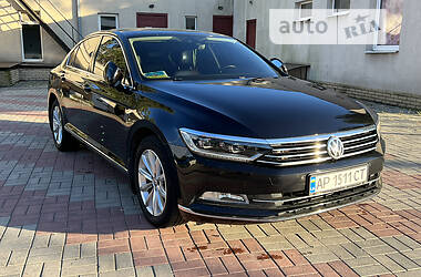 Седан Volkswagen Passat 2018 в Виннице