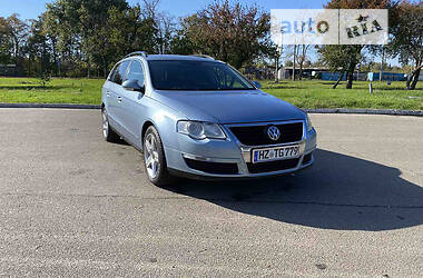 Универсал Volkswagen Passat 2006 в Сумах