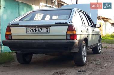 Хэтчбек Volkswagen Passat 1980 в 