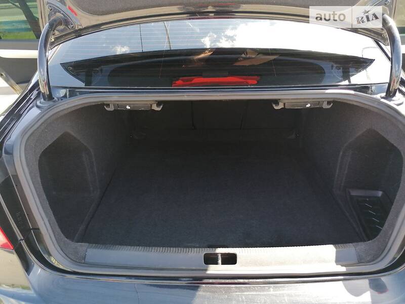 Седан Volkswagen Passat 2013 в Хмельницькому
