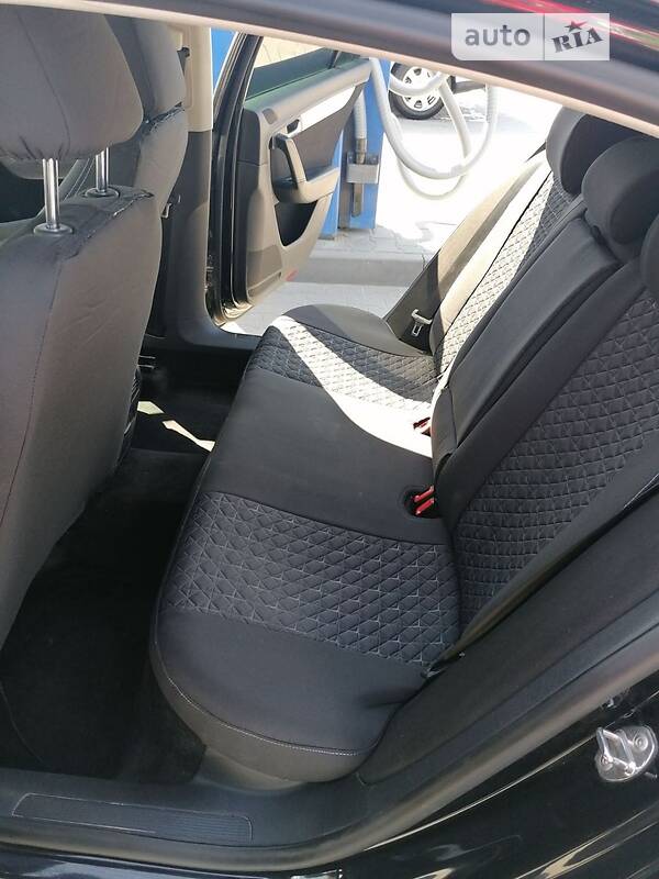 Седан Volkswagen Passat 2013 в Хмельницькому