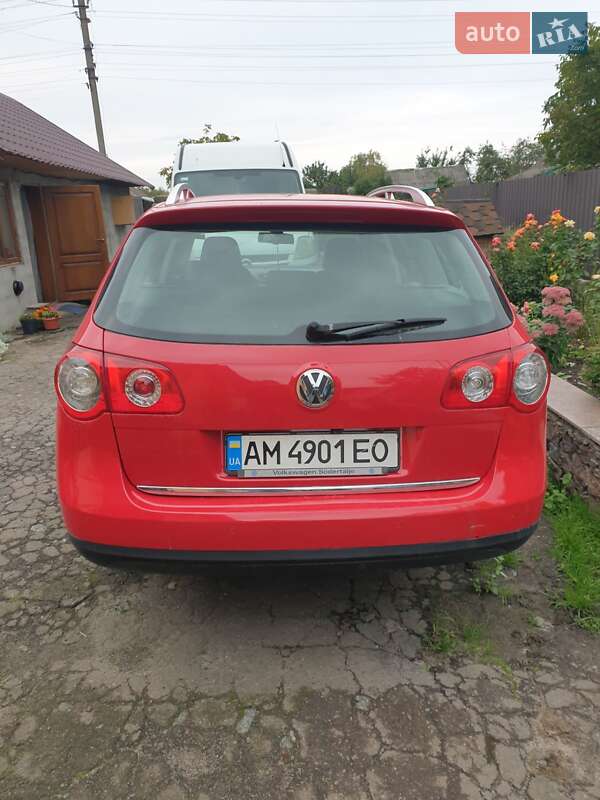 Универсал Volkswagen Passat 2010 в Житомире