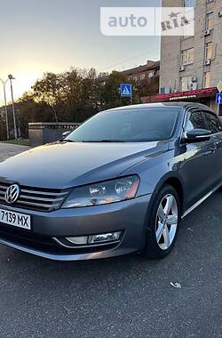 Седан Volkswagen Passat 2015 в Киеве