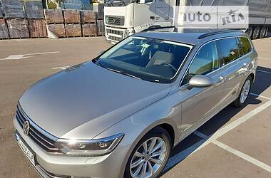 Универсал Volkswagen Passat 2015 в Житомире