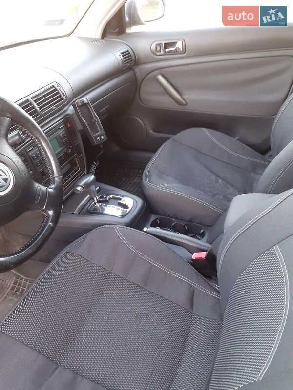 Універсал Volkswagen Passat 2004 в Ширяєвому
