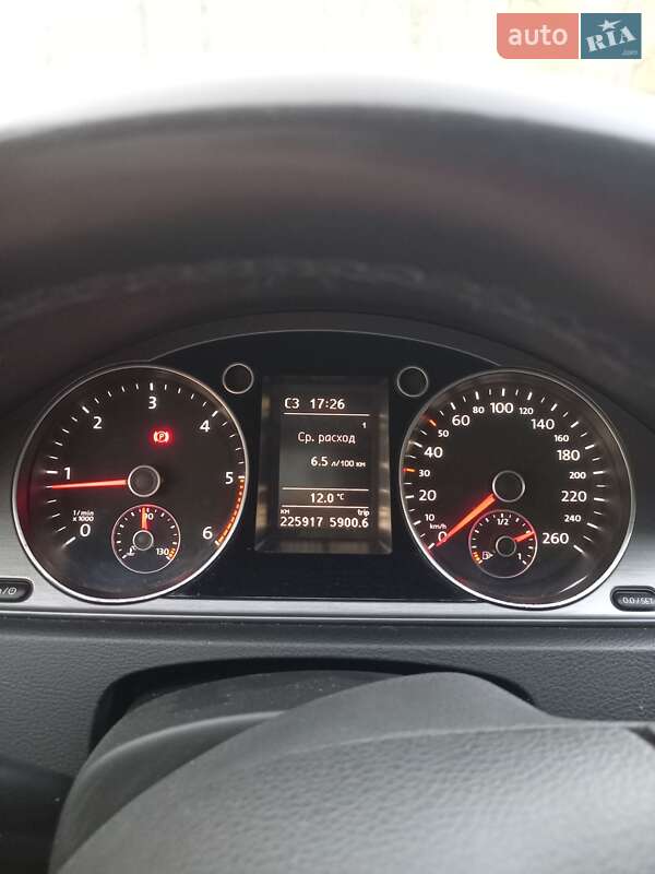 Универсал Volkswagen Passat 2012 в Кропивницком